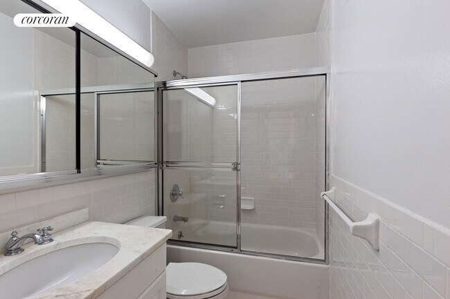 Photo - 125 Church St