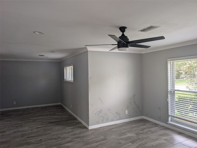 Photo - 4034 Shady Springs Dr