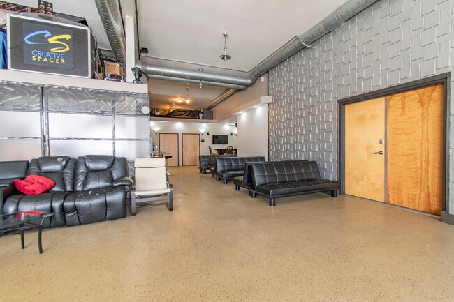 Photo - 1715 Church St