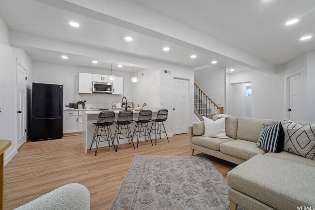 Photo - 5590 S Edgewood Cir Unit 2
