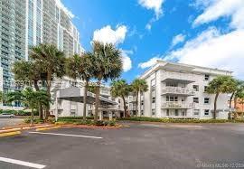 Building Photo - 1913 S Ocean Dr Unit 123 Rental