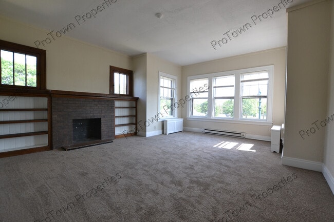 Photo - 511 W Jefferson St Unit 3