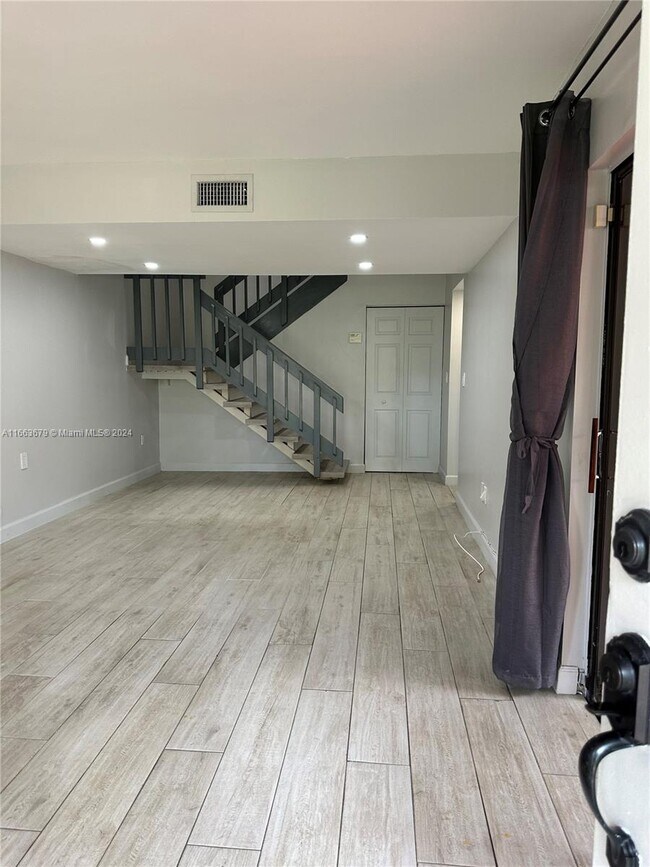 11800 SW 80th St Townhome Townhome Rental In Miami FL ForRent 11800-sw-80th-st-townhome-townhome-rental-in-miami-fl-forrent