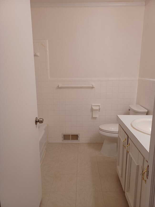 Photo - 3925 Kernersville Rd