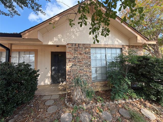 Photo - 300 Bluegrass Ln