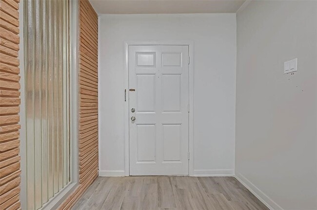 Photo - 2511 Maroneal St