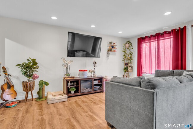 Photo - 175 Mill Pond Rd Unidad 444