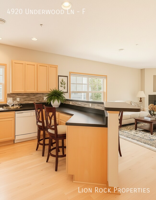 Photo - 4920 Underwood Ln N