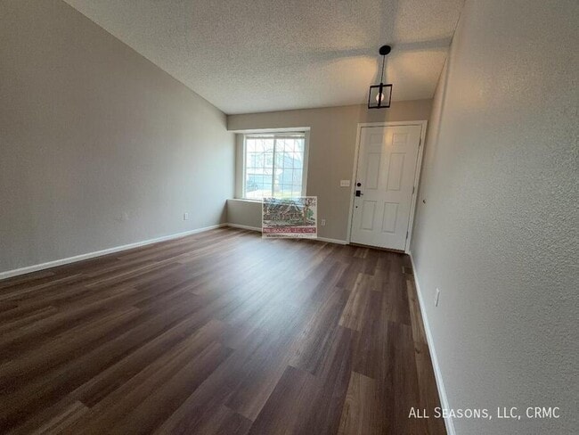 Photo - 5921 Fossil Dr