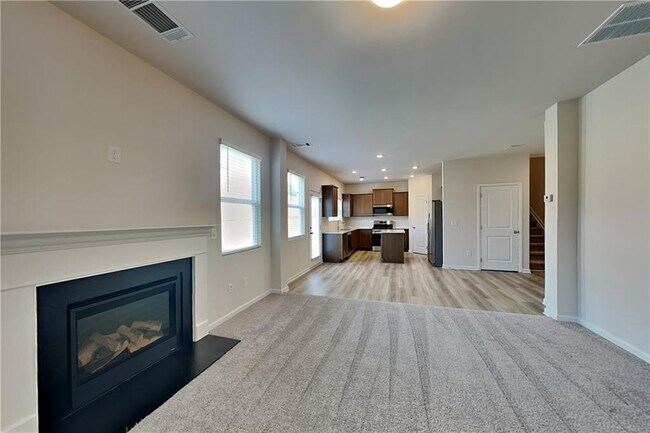 Photo - 265 Bloomfield Cir