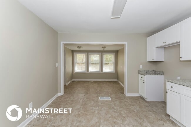 Photo - 6104 Holiday Blvd