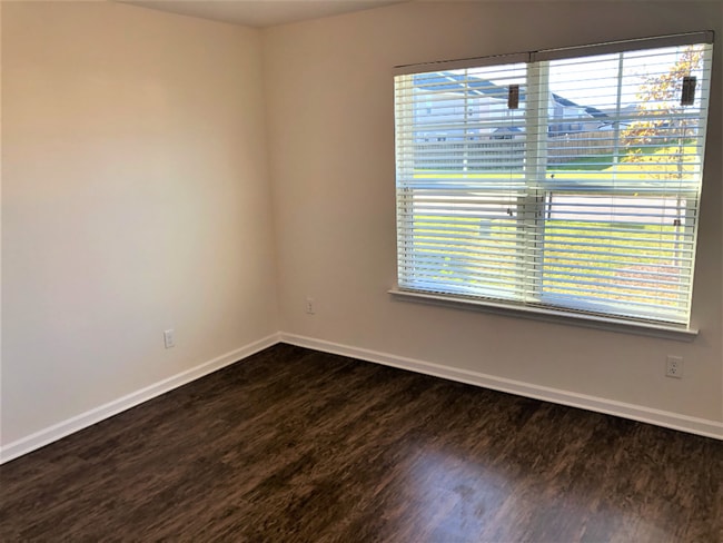 Photo - 82 Roseberry Cir