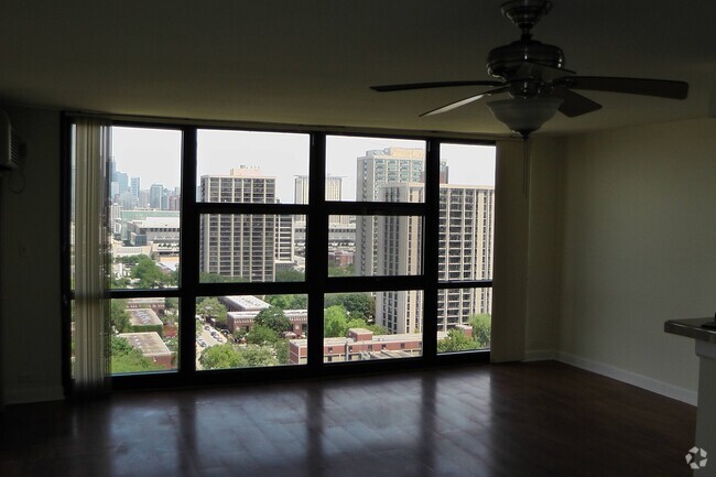 Building Photo - 2901 S Michigan Ave Unit 1810 Rental