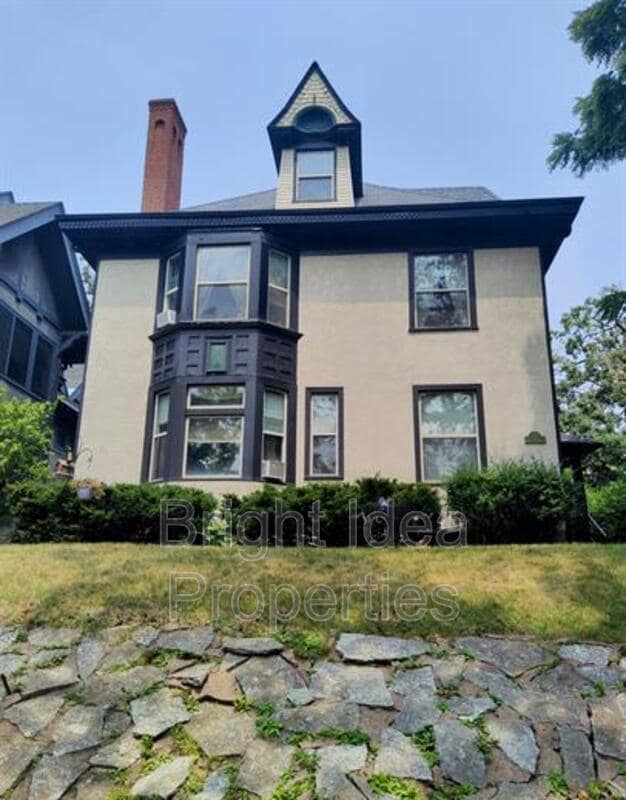 Photo - 583 Lincoln Ave