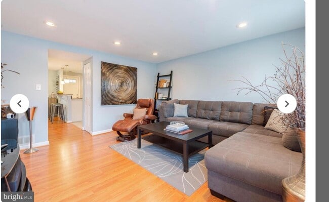 Photo - 1234 E Madison St