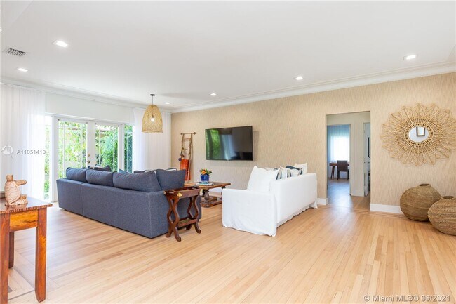 Photo - 501 SW 19th Rd