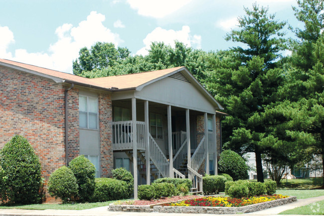 Balconies & Patios - Laurelwood Rental