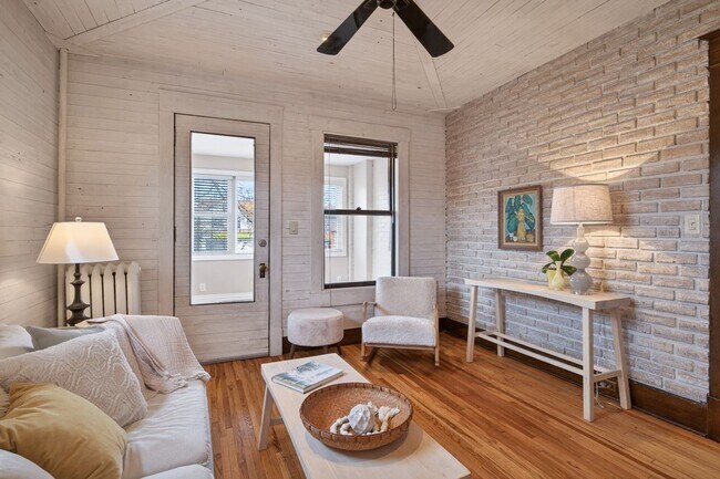 Photo - 722 Grand Ave Unit B-