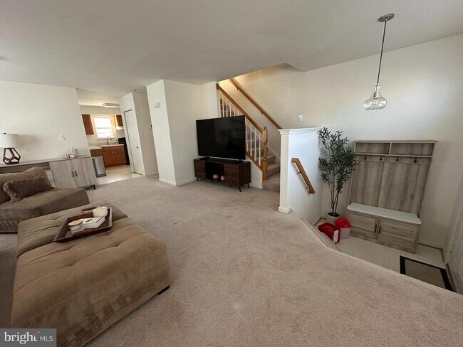 Photo - 115 Frazer Dr