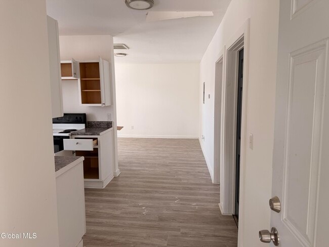 Photo - 8 Gardiner St