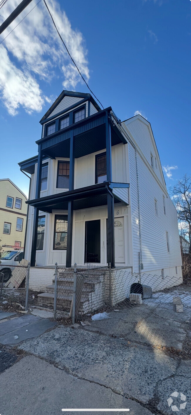 Building Photo - 181 S 11th St Rental
