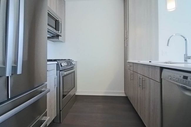 Photo - 461 N Park Dr