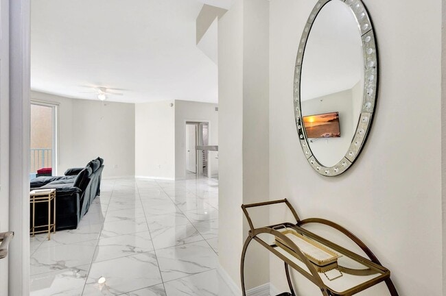 Photo - 802 W Windward Way Unit 316