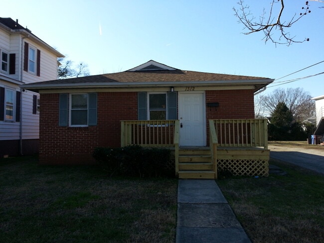 Beautifully Remodeled Home - Beautifully Remodeled Home