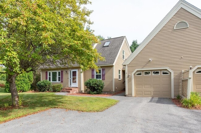 Building Photo - 246 Winding Pond Rd Rental