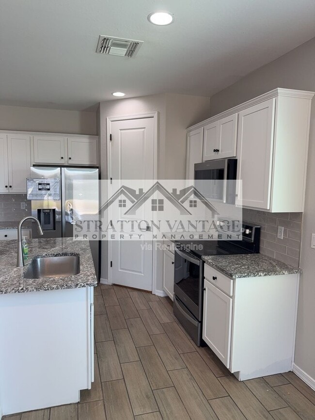 Photo - 36005 W San Clemente Ave