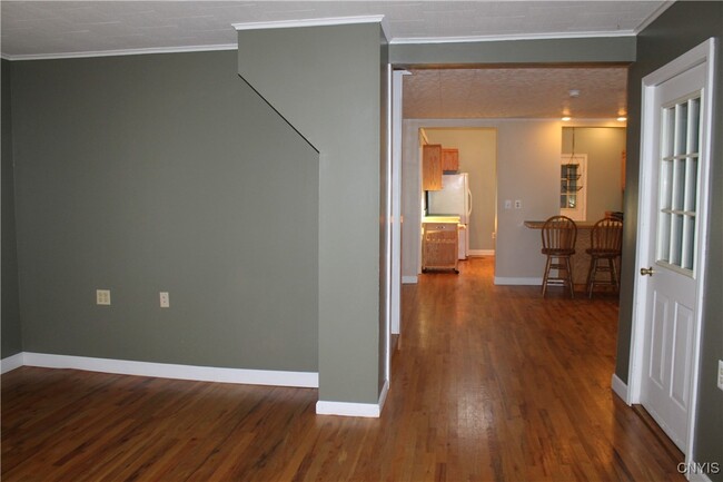 Photo - 202 Monroe St