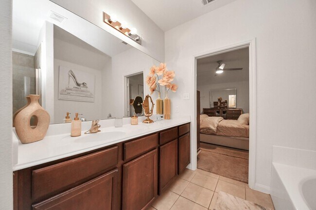 Photo - 9423 Grand Spark Dr