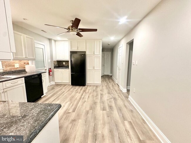 Photo - 9 Beechwood Ave