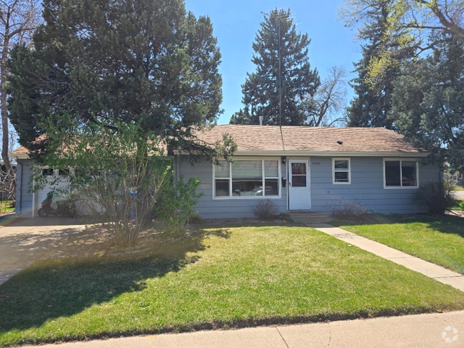 Building Photo - 1325 Crestmore Pl Rental