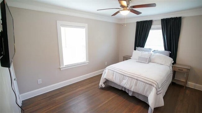 Photo - 1074 Jefferson Ave