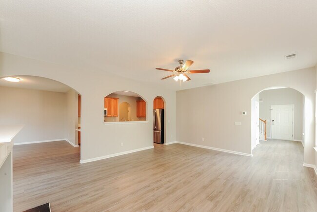 Photo - 16 Cottage Trce