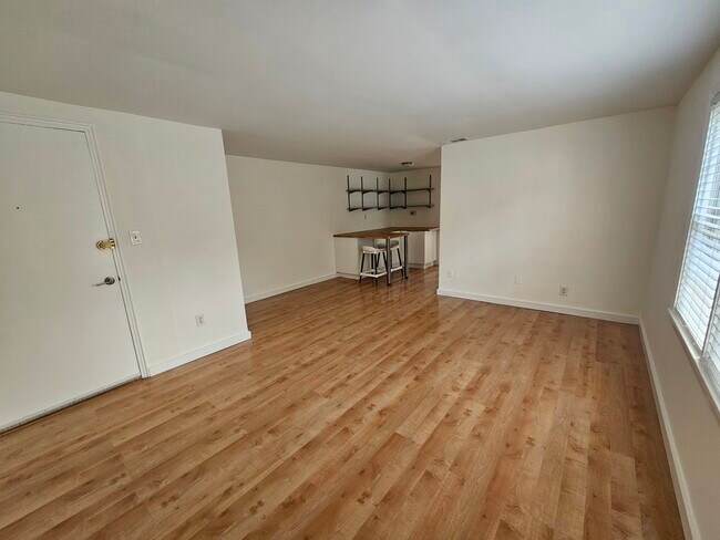 Photo - 814 S Arlington Mill Dr Unit 302
