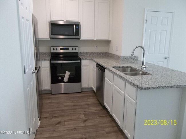 Photo - 6207 Ryegrass St