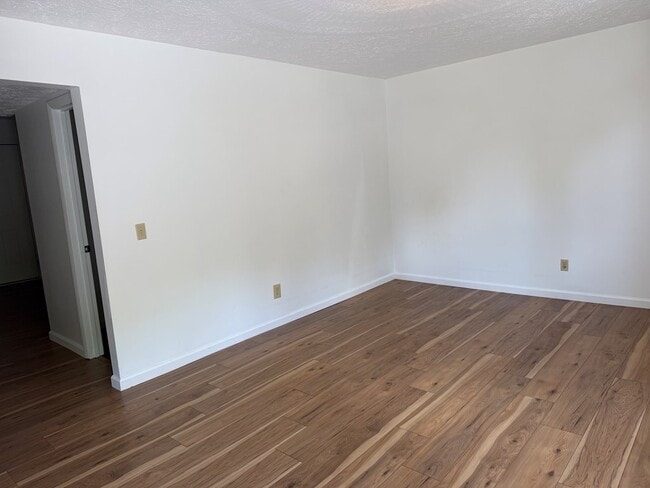 Photo - 2491 Wardell Rd