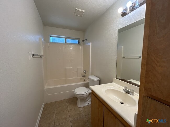 Photo - 313 Jeff Gordon Dr Unit A