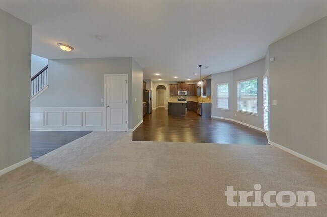 Photo - 1562 Pressley Ln