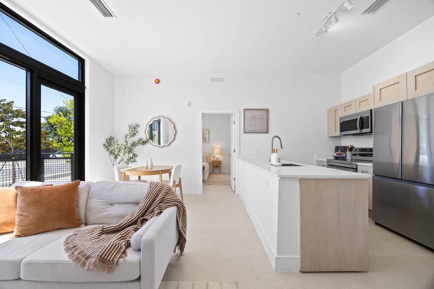 2 Bedroom 2 Bathroom - Living Room