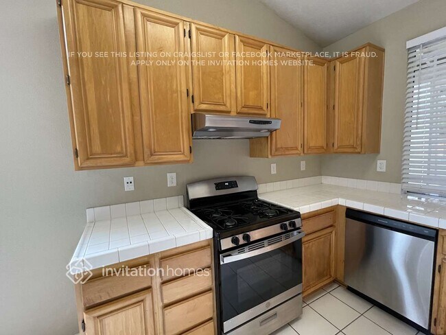 Photo - 2500 Hooftrail Way