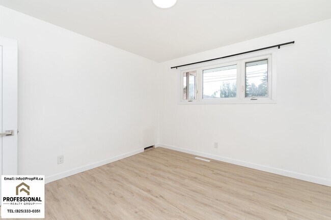 Photo - 13412 82 St NW