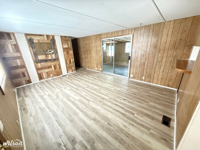 Photo - Charming 2 Bed, 2 Bath Home with Water, Sewer and Garbage Paid!