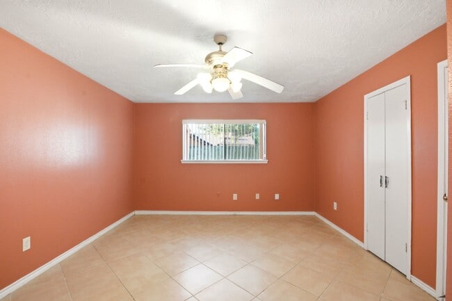 Photo - 11418 Hendon Ln