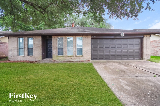 Photo - 16239 La Terra Dr House