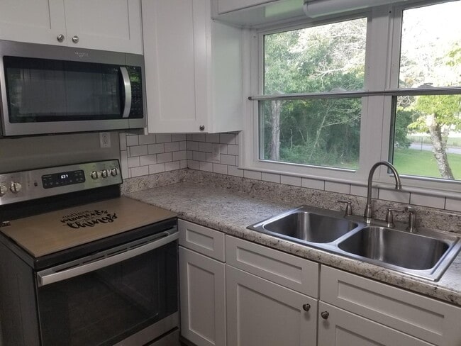 Photo - 1571 Warrior Rd