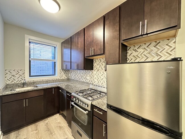 Photo - 546 W Belden Ave Unit 303C