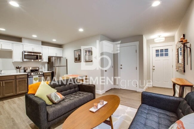 Photo - Close-in Modern ADU. Great Location. Close to Shopping. Easy Downtown Commute!